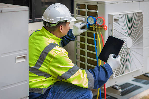 Professional Hvac technician working in Lakeland, MI